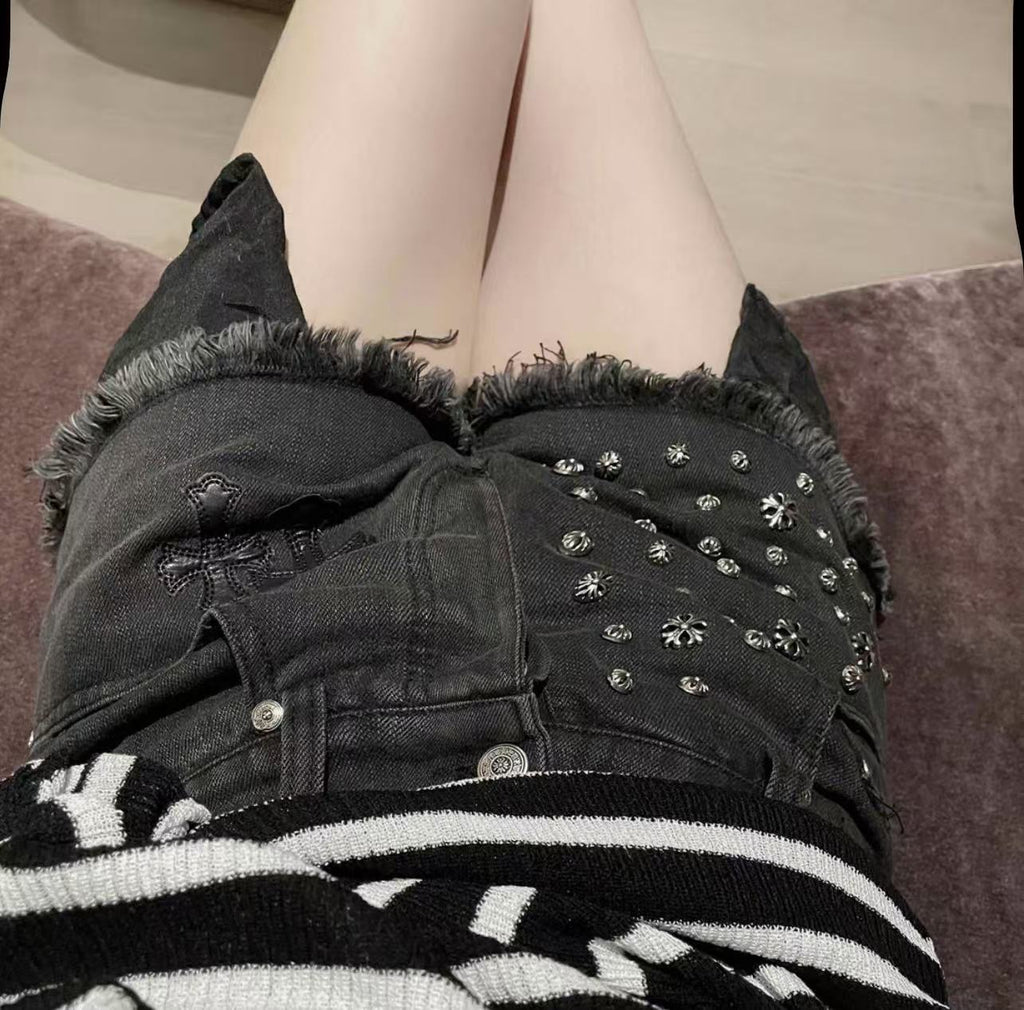 Chrome Hearts Women Cross Hole Heavy Industry Rivet Skin for Spicy Girl