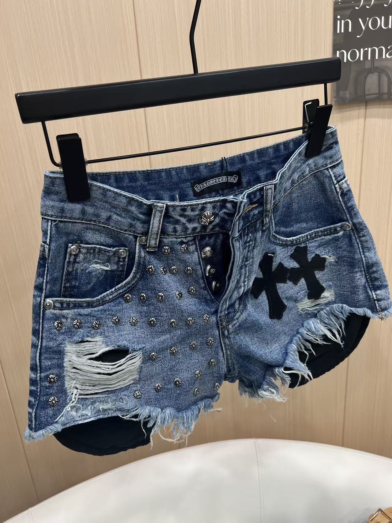 Chrome Hearts Women Cross Hole Heavy Industry Rivet Skin for Spicy Girl