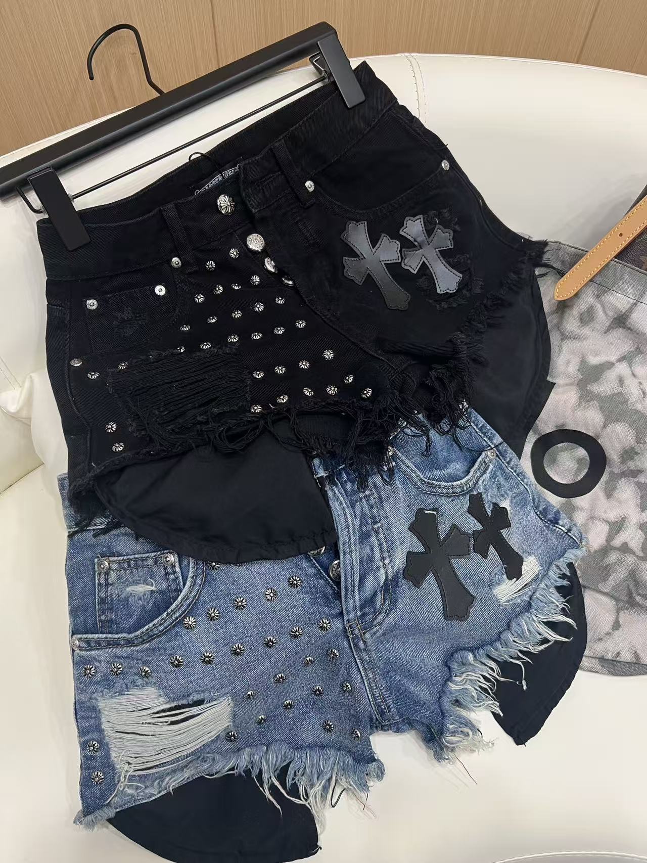 Chrome Hearts Women Cross Hole Heavy Industry Rivet Skin for Spicy Girl
